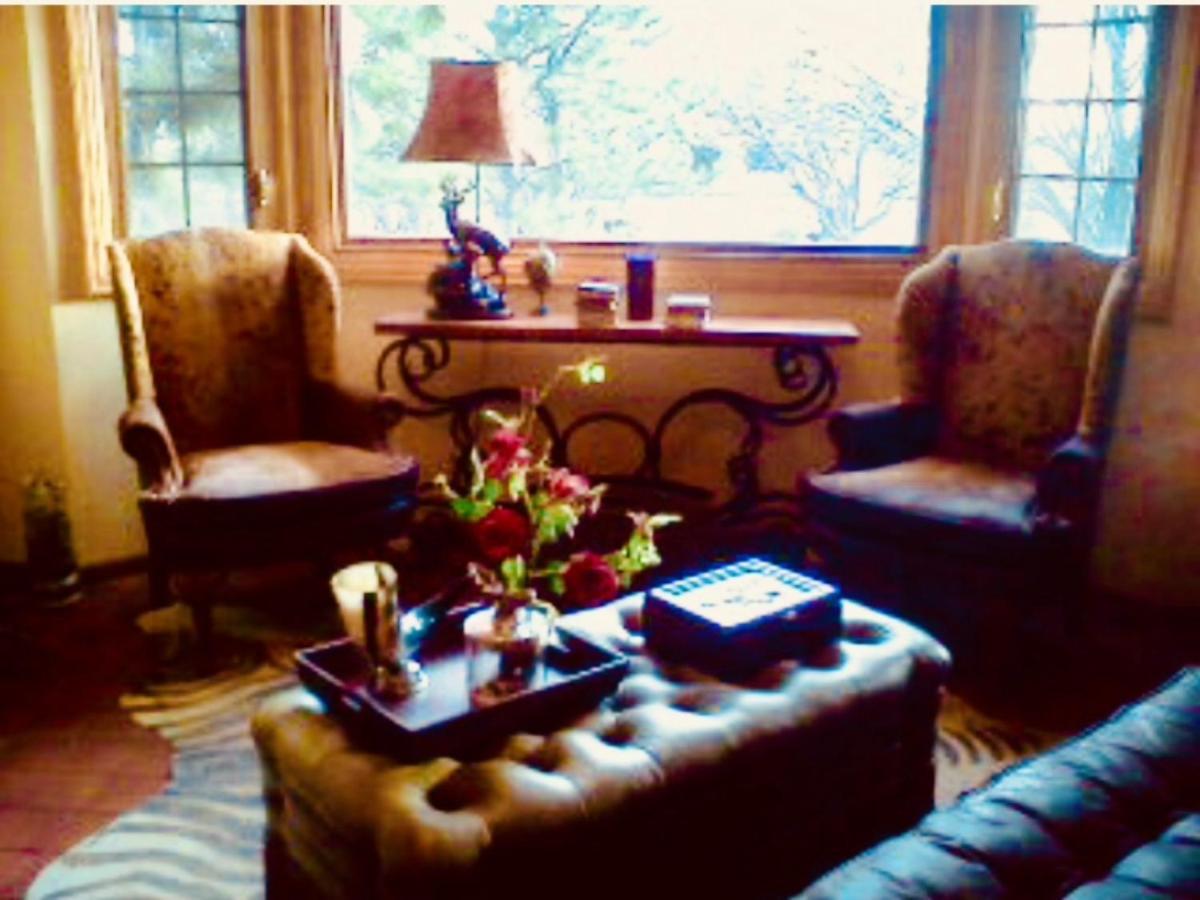 Yellowstone Cattle Baron Ensuite, Private Entrance & Parking - Prairie Rose B&B Cheyenne Exterior photo